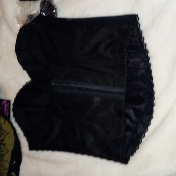 Bustier - Picture 5 of 5